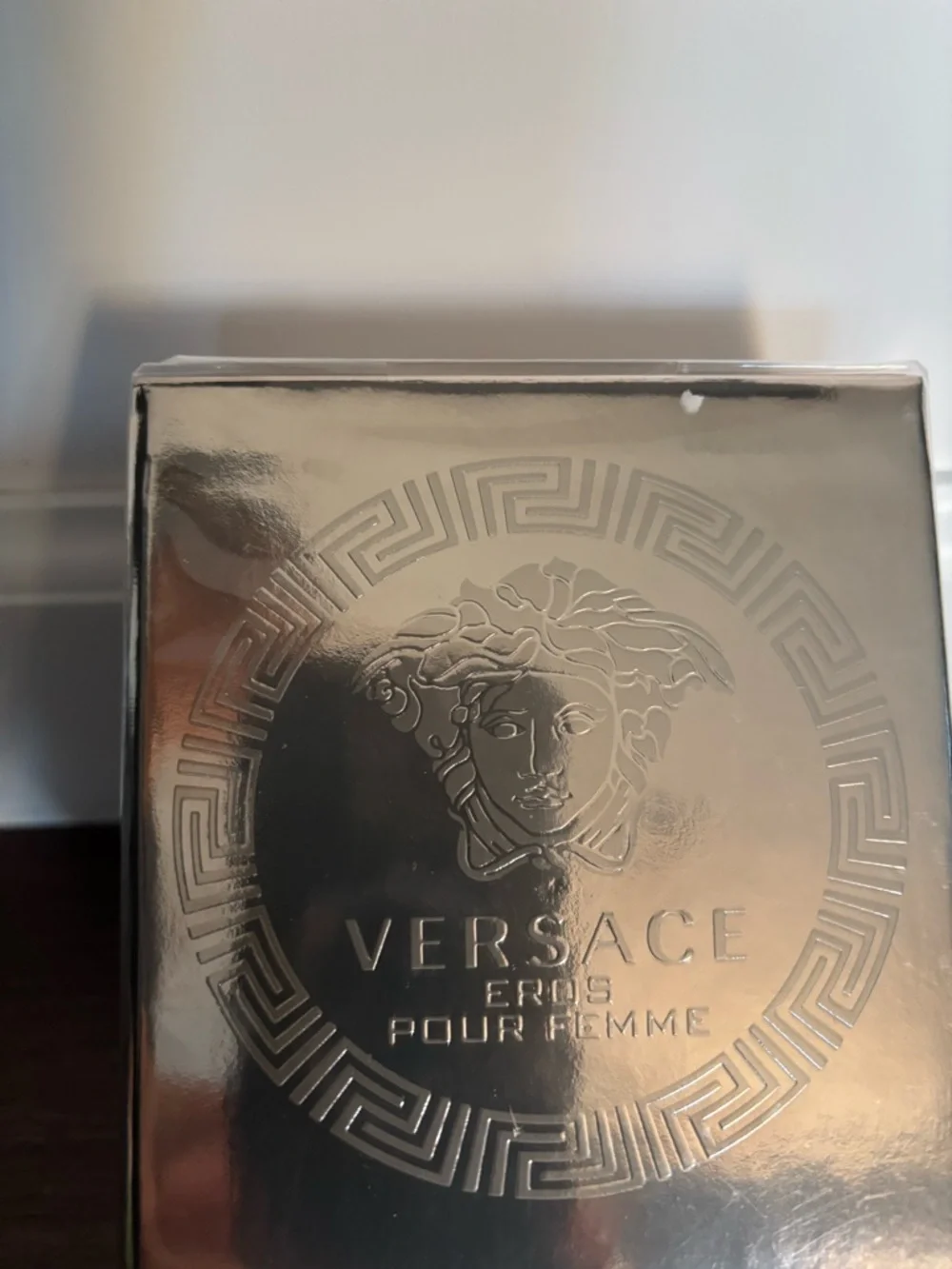NWT Versace Eros Pour Femme Women's Eau de Parfum - 1.7oz - Picture 5 of 9